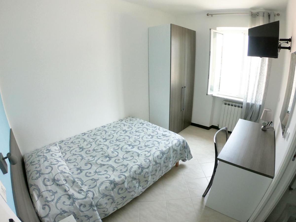 ואראצה Hotel Aurora מראה חיצוני תמונה